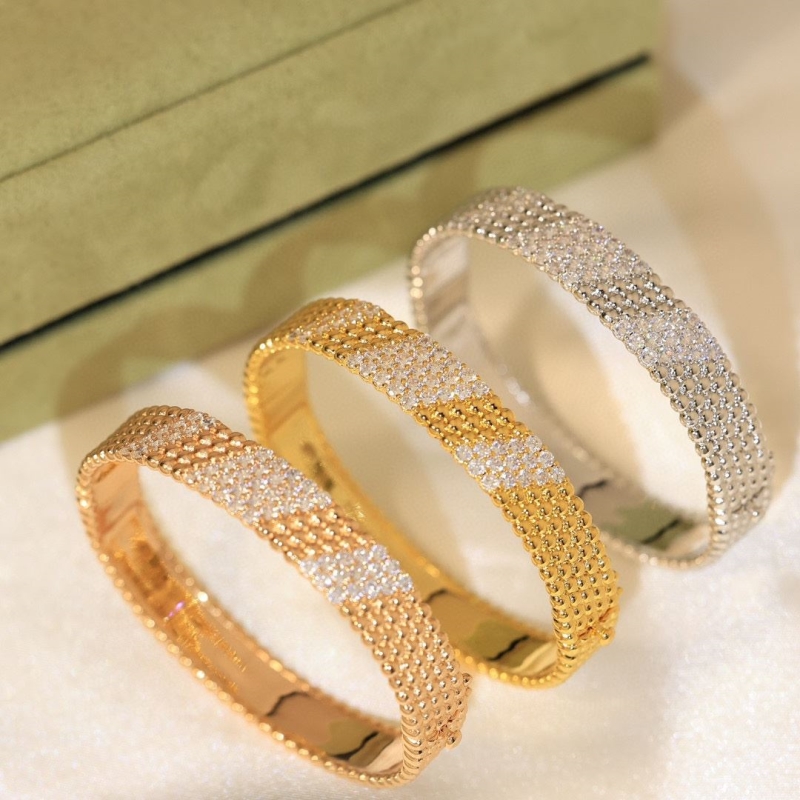 Vca Bracelets